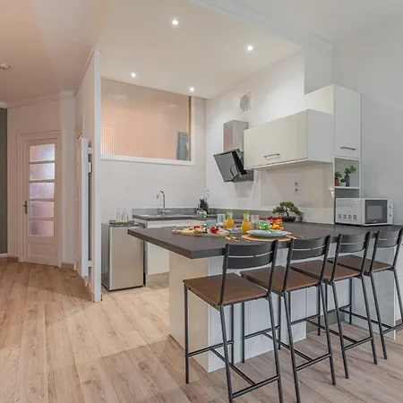 Apartment Luxury Cinephile - Netflix - 2 Balcons - Garage Prive - Minibar Grenoble