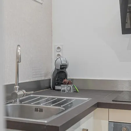 Apartment Luxury Cinephile - Netflix - 2 Balcons - Garage Prive - Minibar